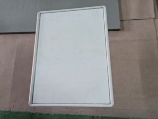 Mesa auxiliar plegable