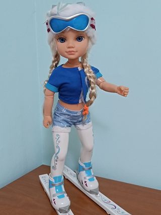 MUÑECA NANCY . JUGUETES 