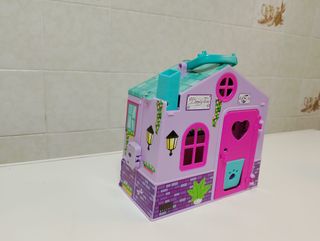 Casita de Barriguitas con una barriguitas. L12