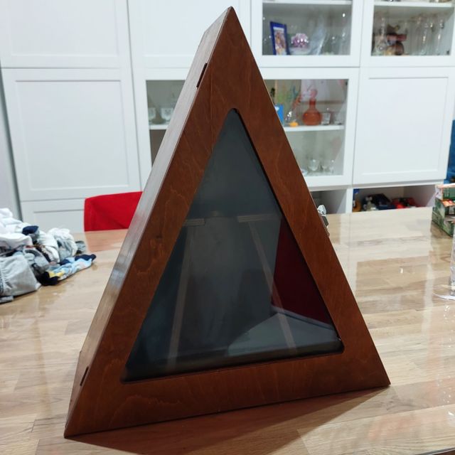 Bacheca per bottiglia pregiata