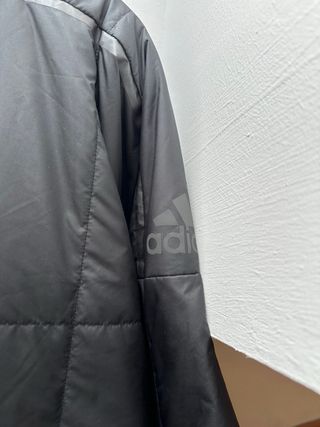 Poncho repelente al agua Adidas