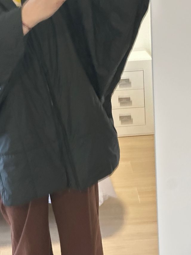 Poncho repelente al agua Adidas