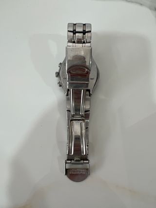 Reloj Swatch plateado