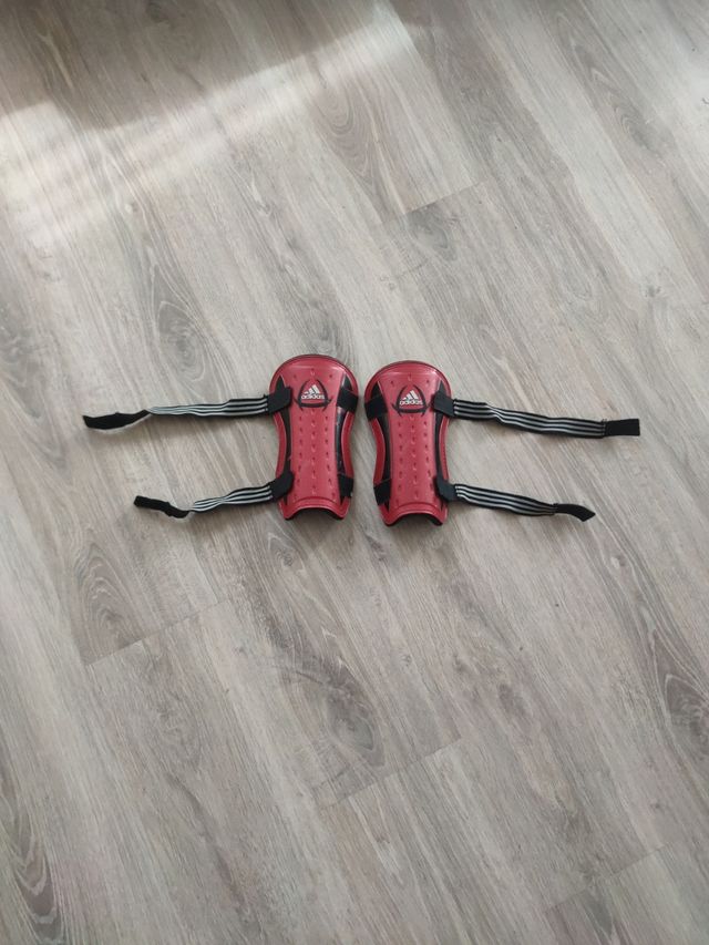 Espinilleras futbol adidas