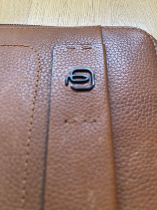 Funda portatil portadocumentos Piquardo