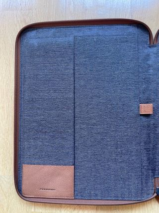 Funda portatil portadocumentos Piquardo