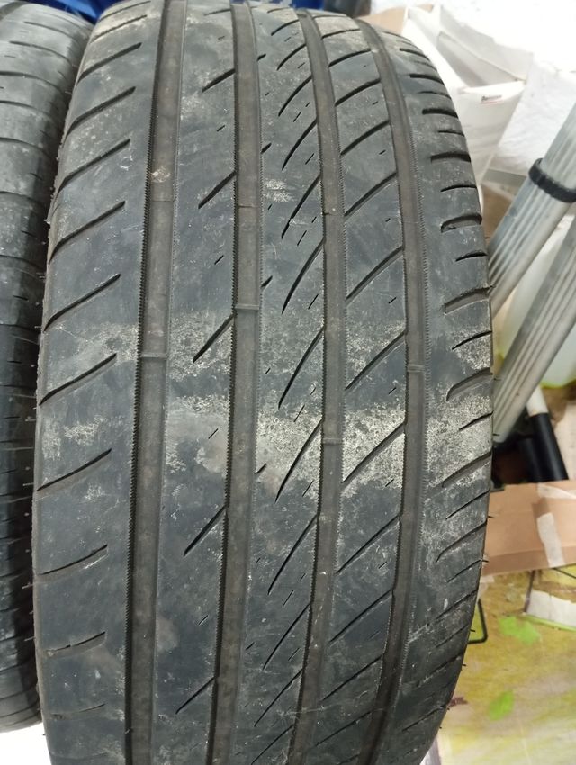 Vendo juego de ruedas de Mazda 6 fecha de fabricac