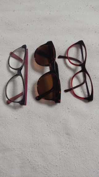 Lote de tres gafas graduadas