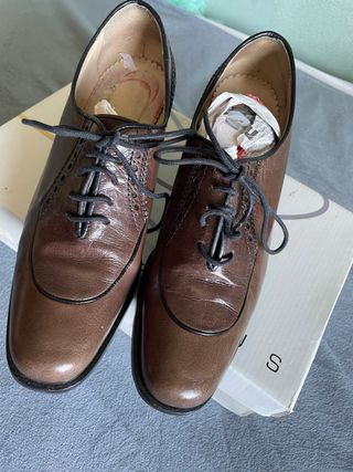 Zapato abotinado cordones piel 37