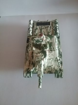 Maqueta de Tamiya SU-122 escala 1:35