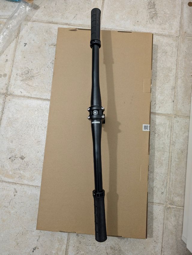 Bombtrack Kit handlebar & stem & grips