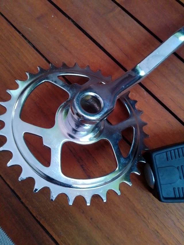 Juego plato , biela y pedales para Mobylette