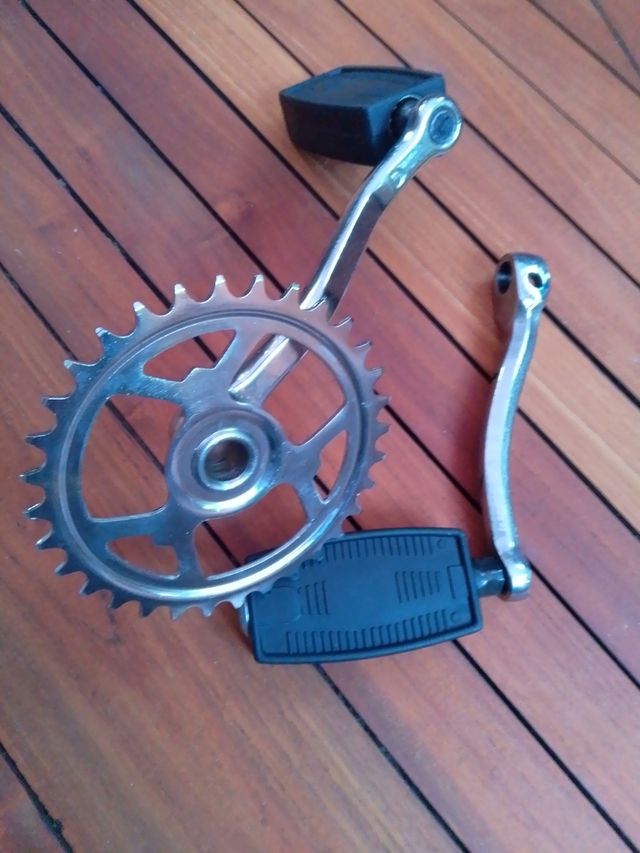 Juego plato , biela y pedales para Mobylette