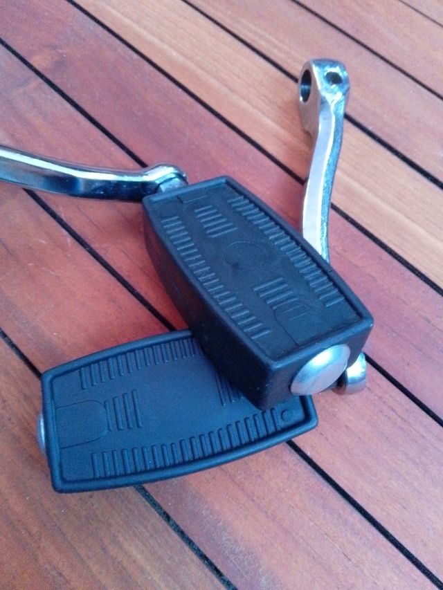 Juego plato , biela y pedales para Mobylette