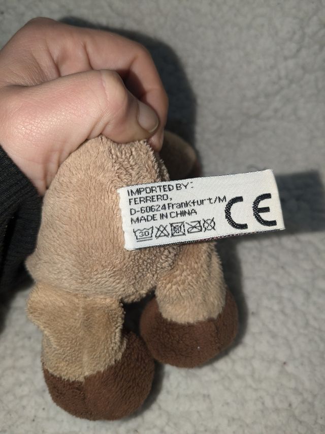 Simpático peluche de suricata