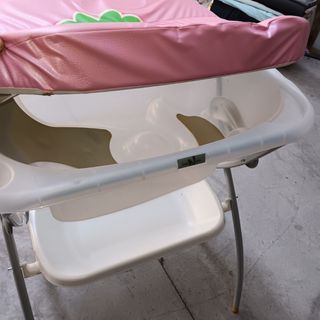 Bañera ,cambiador bebe