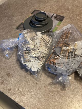 Puzzle 3d torre Eiffel+Pisa qualche pezzo mancante