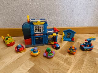 Lote Superthings - Comisaría