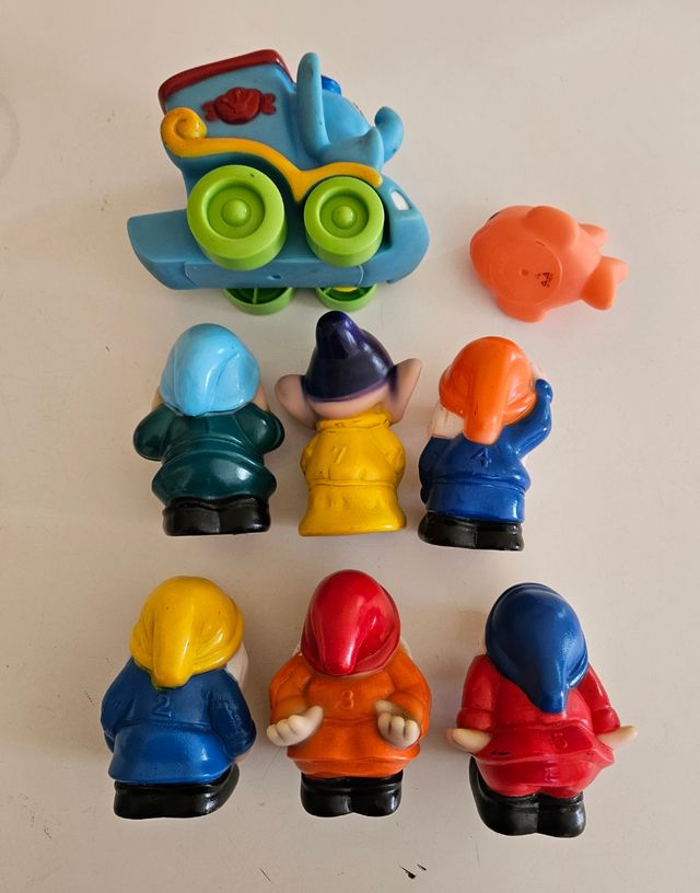 Giocattoli per il bagnetto galleggianti