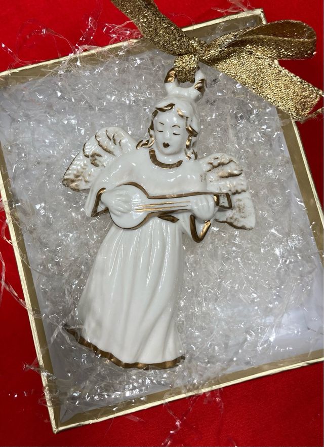 Decorazione in ceramica da appendere