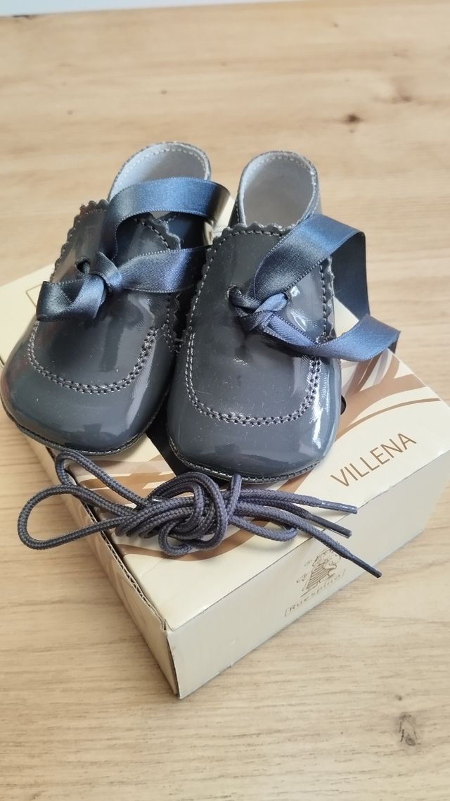 Zapatos bebé sin estrenar