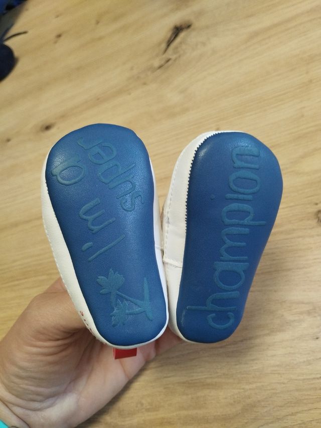 Zapatos blancos bebé talla 16-17 Sfera