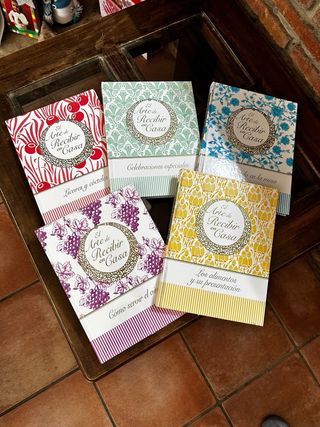 Coleccion de libros El arte de recibir en casa .