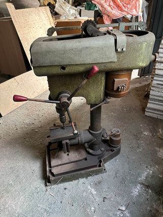 Taladro de Columna IBA- V15