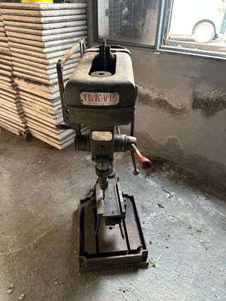 Taladro de Columna IBA- V15