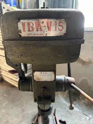 Taladro de Columna IBA- V15