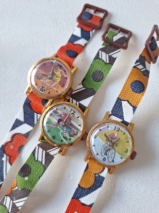11 relojitos juguete blister vintage