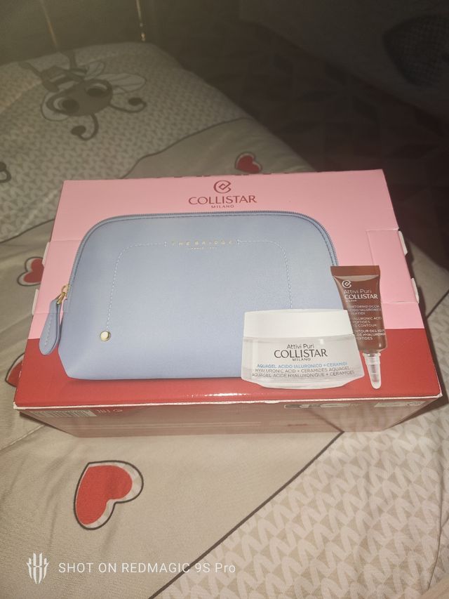 Confezione Collistar.