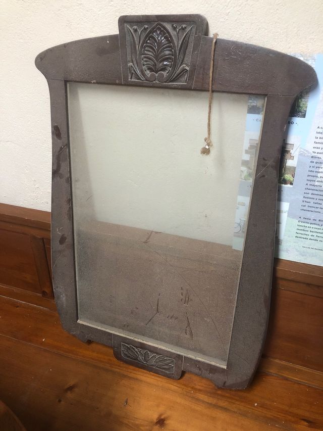 Cuadro o espejo antiguo