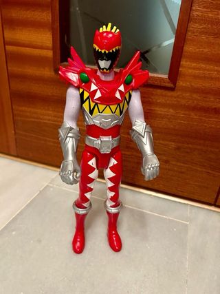 4 Superheroes de marvel grandes