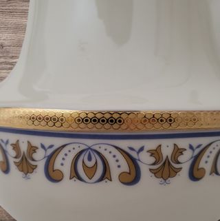 Brocca in Oro Zecchino e Cobalto