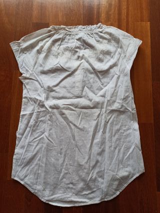 Blusa blanca con rayas tramadas GAP t. 36