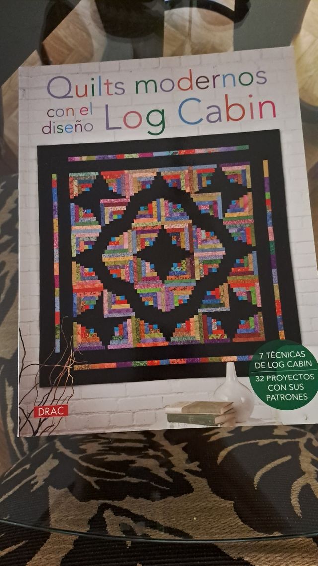 Quilts modernos con el diseño Log Cabin (Spanish Edition)