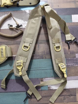 Fondina cosciale,cinturone,spallacci