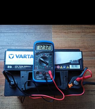 Batería VARTA ( 12v, 70Ah)/ En garantía/