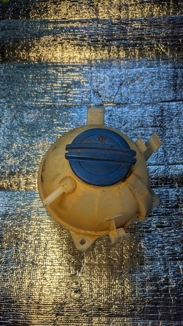 Depósito de expansión refrigerante