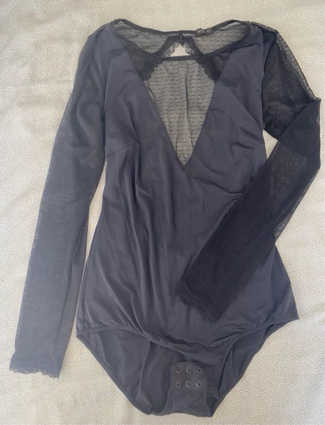 Body encaje negro oysho