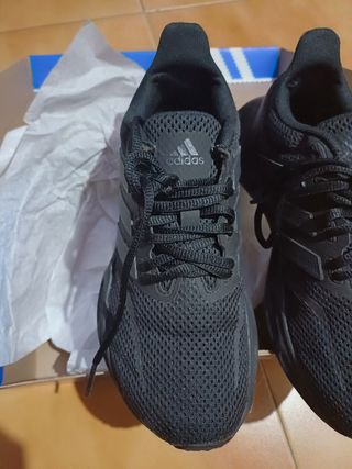 Zapatillas negras Adidas