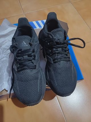 Zapatillas negras Adidas