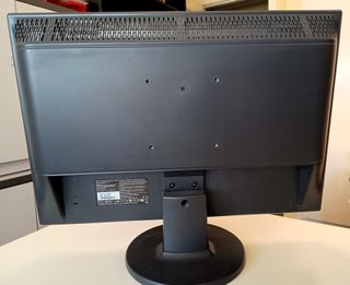 Monitor 22" Fujitsu Siemens LCD modelo Scaleoview