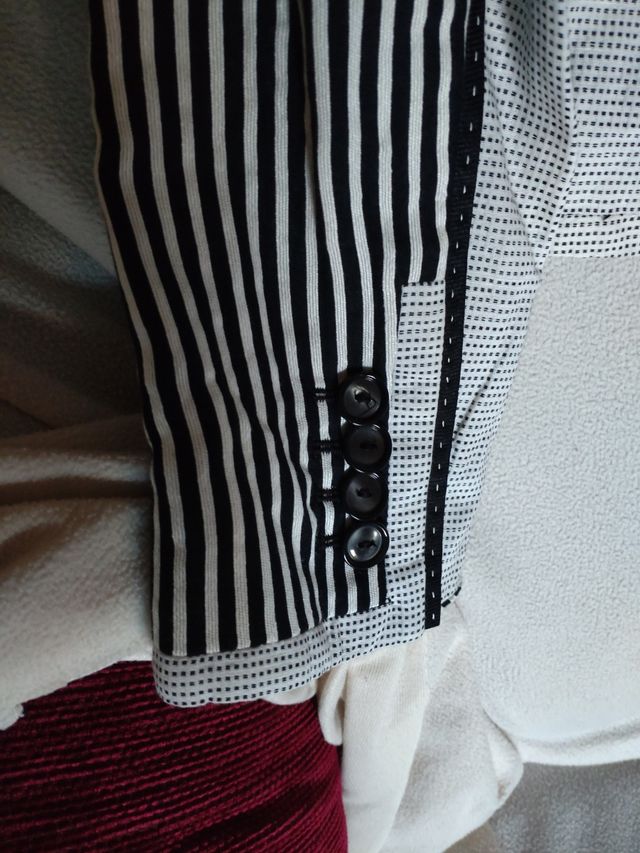 Chaqueta a rayas de Zara