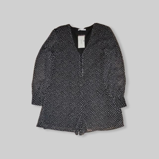 Mono elegante de mujer con pantalón corto,enterizo