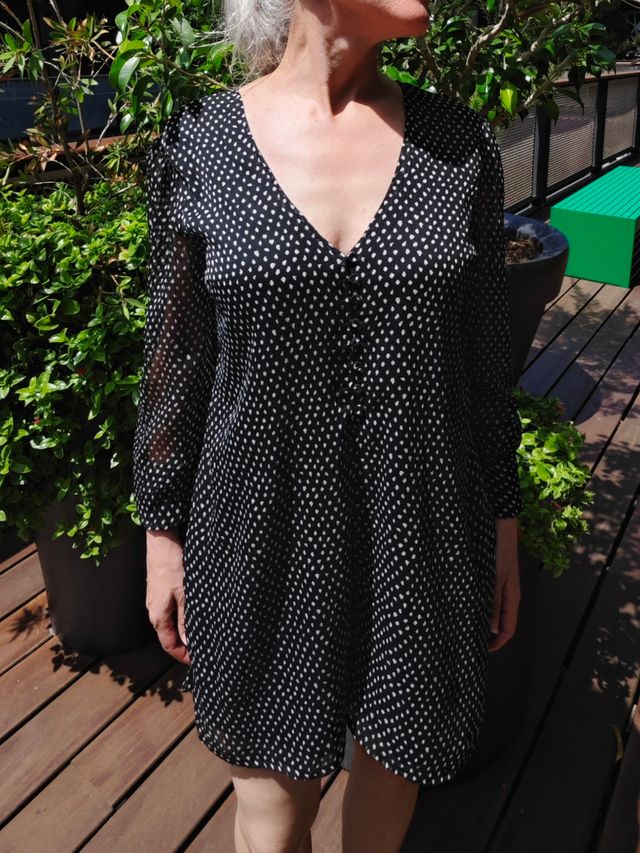 Mono elegante de mujer con pantalón corto,enterizo