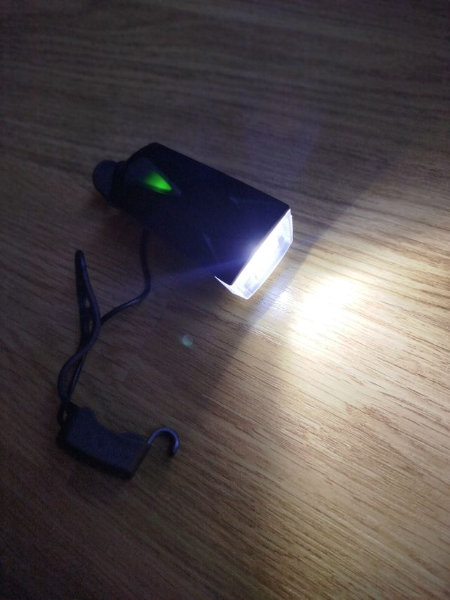 Luz bicicleta patinete USB y bocina NUEVA