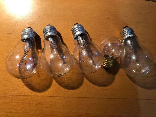 Bombillas de filamento. Varias potencias