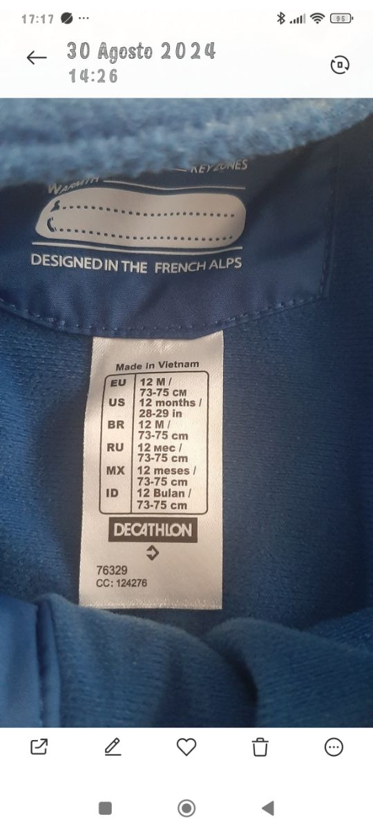 Mono niño para el frío y la nieve